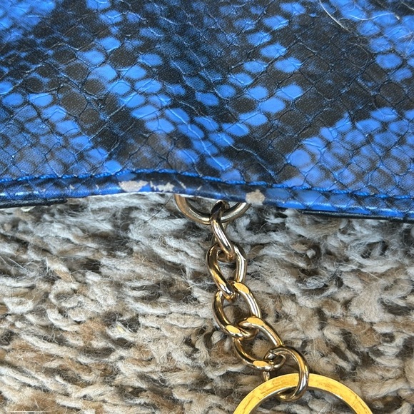 Jessica Simpson Keychain Wallet Snakeskin Blue - Picture 7 of 10